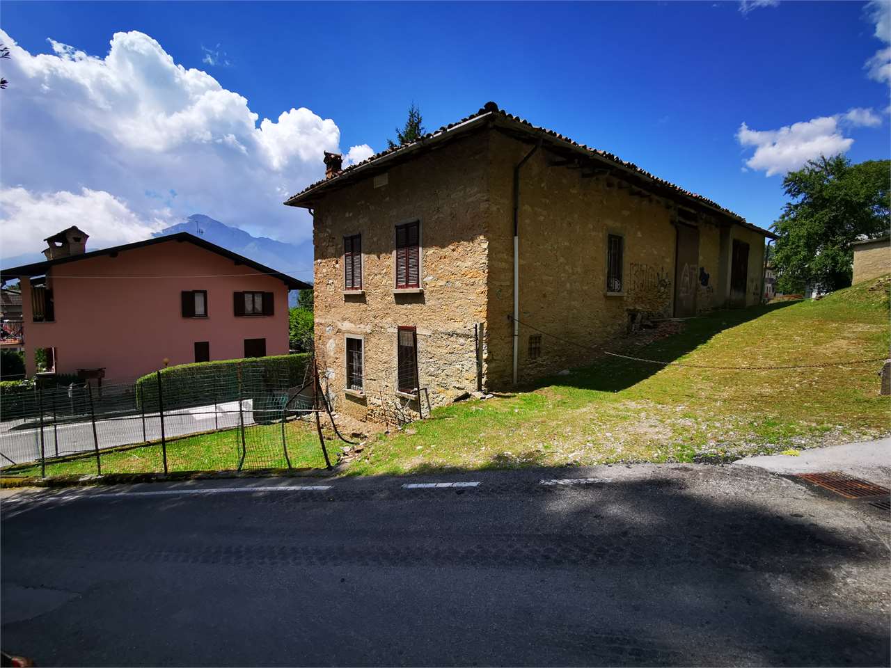 Vendita Rustico/Casale/Castello Casa/Villa Moggio via per concenedo  231387