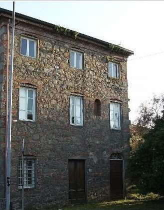 Casa indipendente in vendita a Rughi, Porcari (LU)