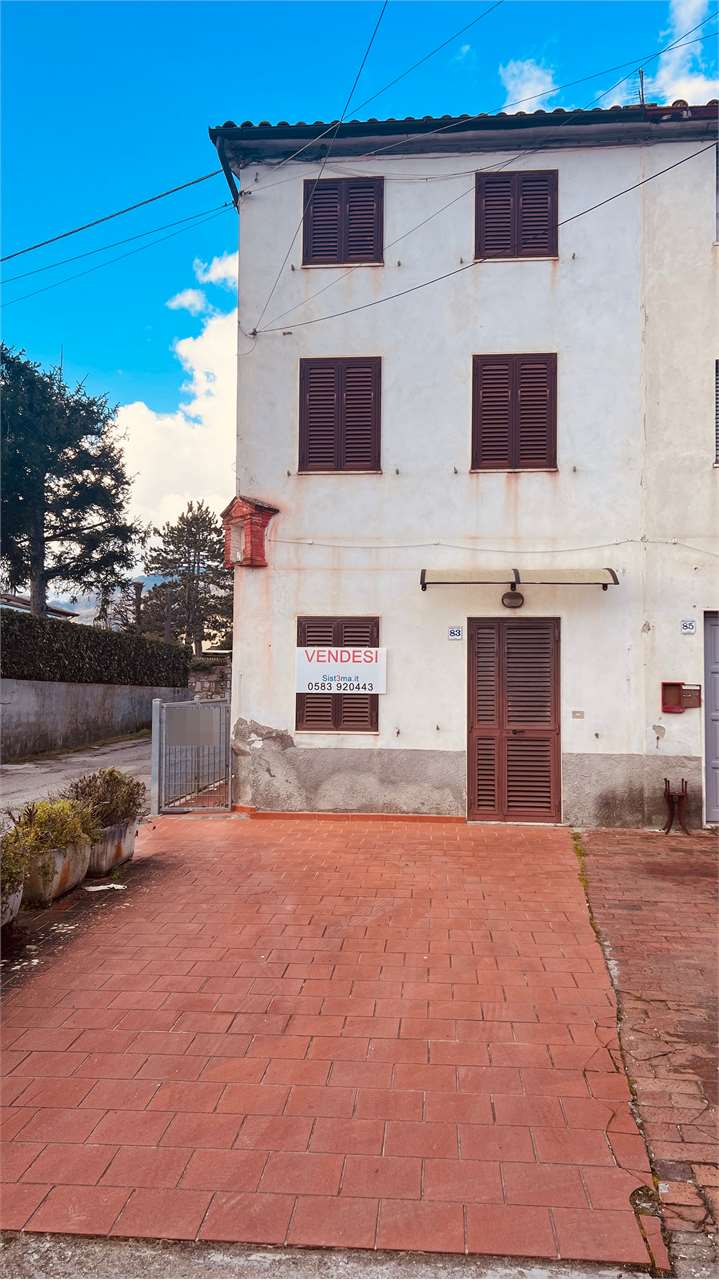 Porzione di casa in vendita a Segromigno In Monte, Capannori (LU)
