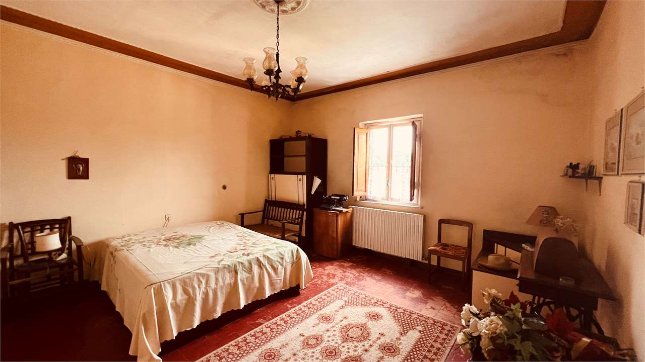 Porzione di casa in vendita a Vorno, Capannori (LU)