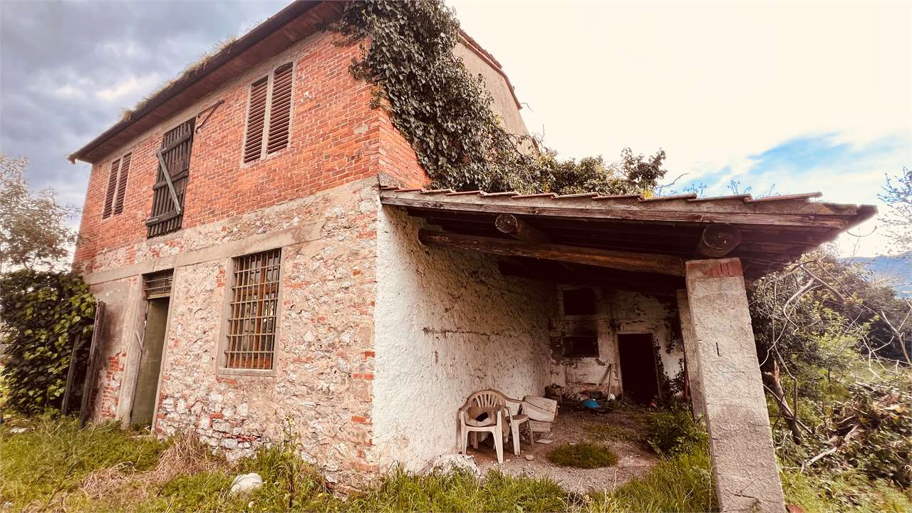 Rustico in vendita a Lammari, Capannori (LU)