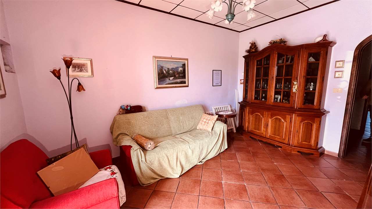 Porzione di casa in vendita a Lammari, Capannori (LU)