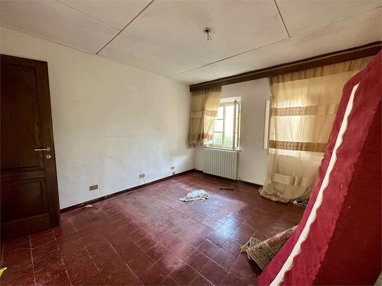 Casa indipendente in vendita a Porcari (LU)