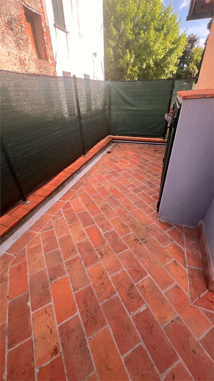 Porzione di casa in vendita a Lammari, Capannori (LU)