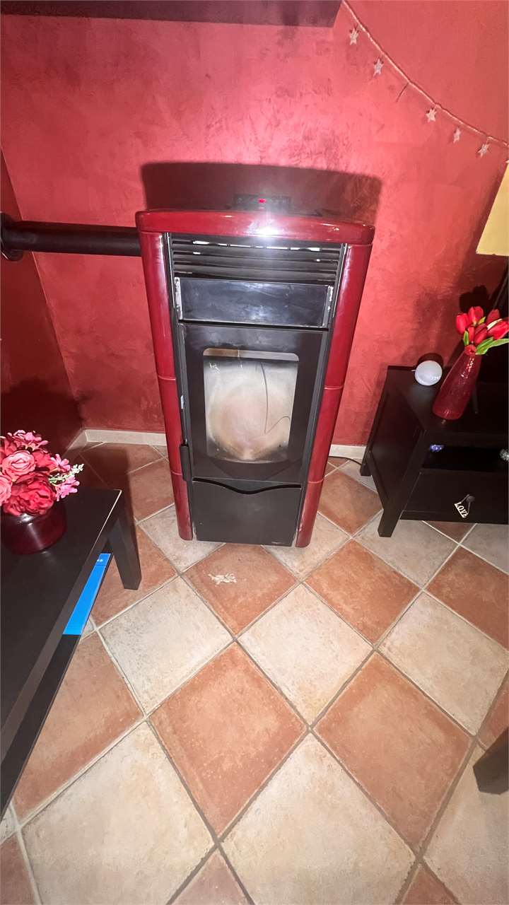 Porzione di casa in vendita a Lammari, Capannori (LU)