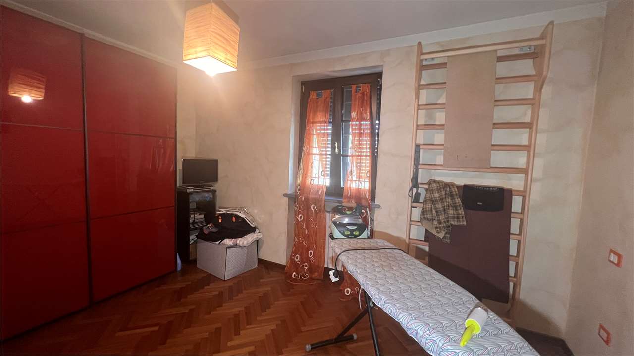 Porzione di casa in vendita a Lammari, Capannori (LU)