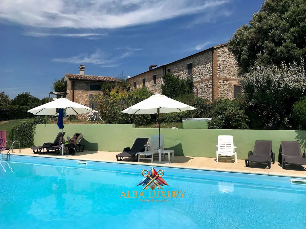 Agritourism with sea view in Tuscany (Grosset...