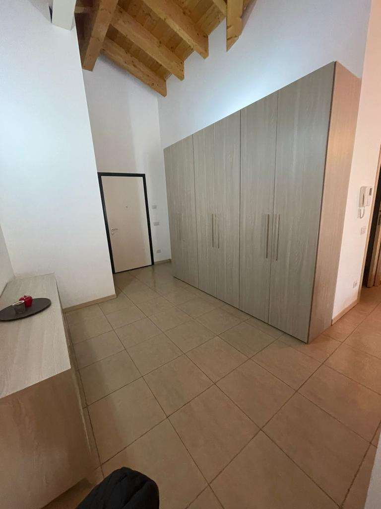 Loft/Open space in vendita a Travedona-monate (VA)