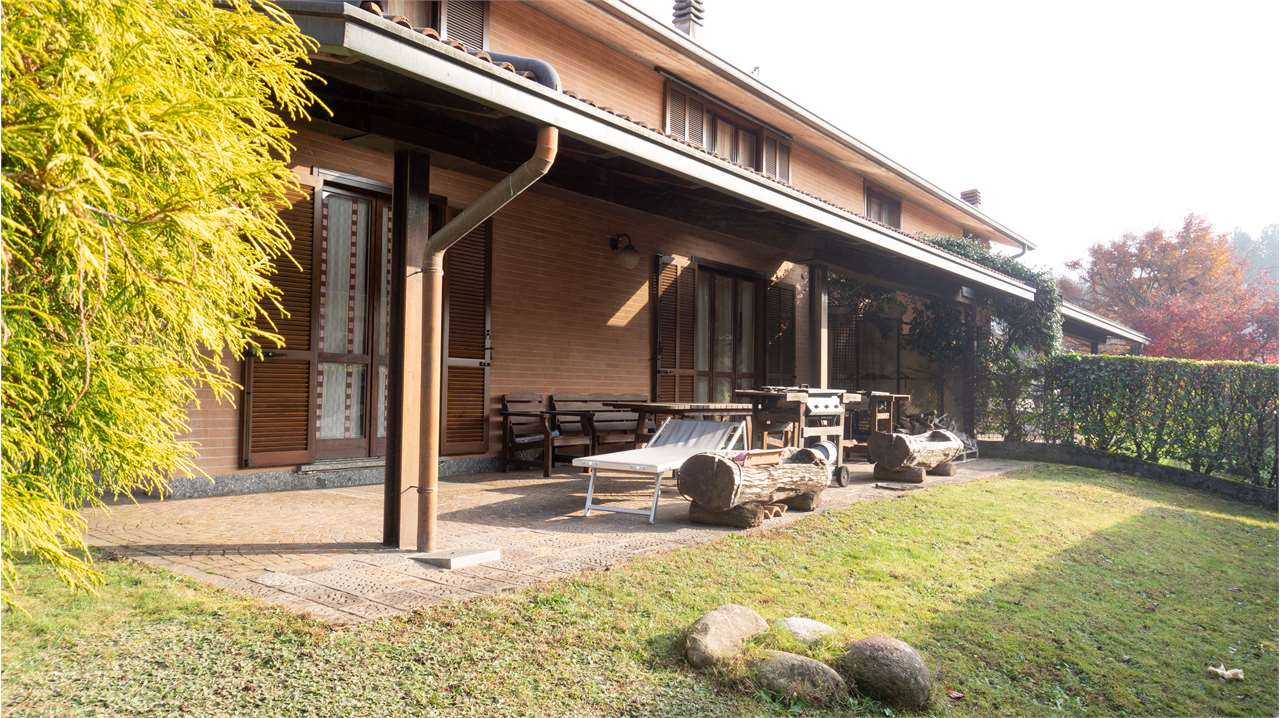 Villa in vendita a Vedano Olona (VA)