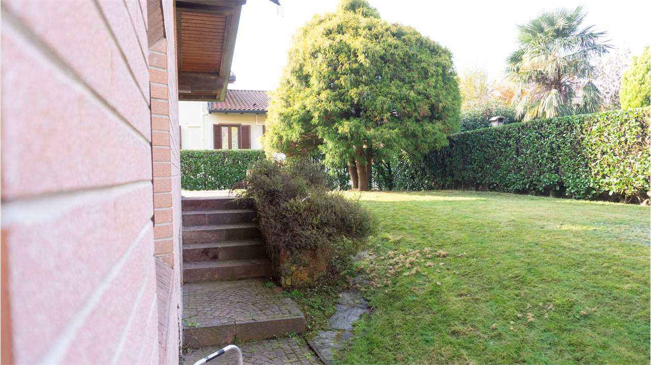 Villa in vendita a Vedano Olona (VA)