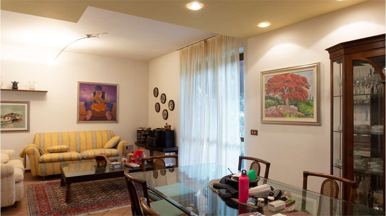 Villa in vendita a Vedano Olona (VA)