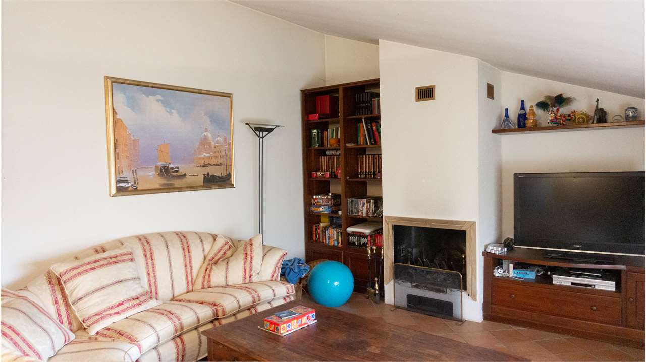 Villa in vendita a Vedano Olona (VA)