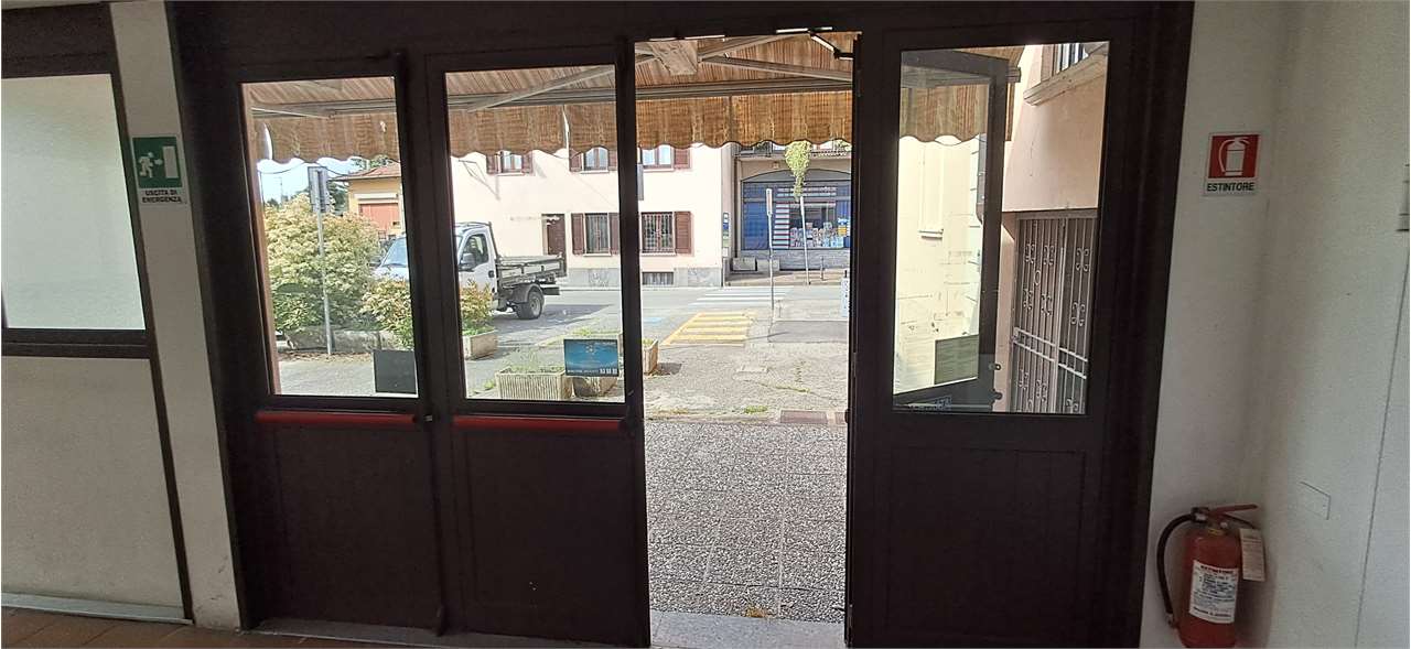 Negozio in vendita a Gavirate (VA)