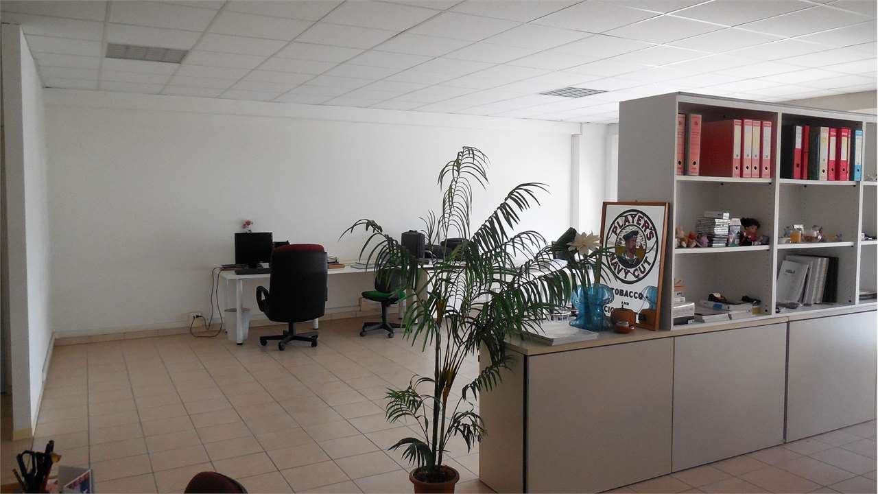 Ufficio in vendita a Castelfidardo (AN)