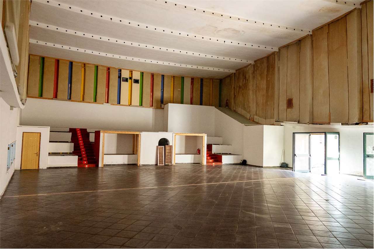 Siniscola Vendita Magazzino