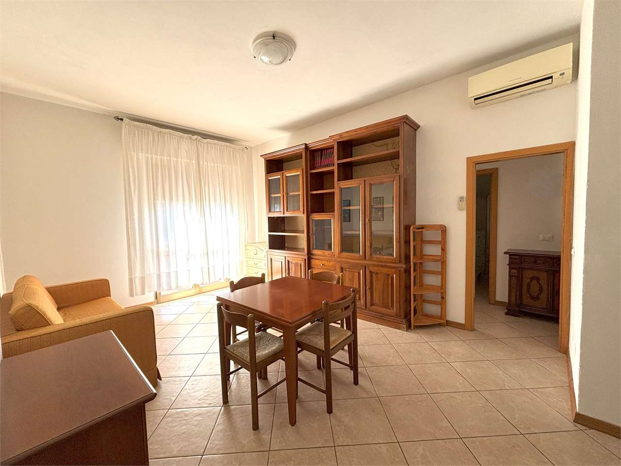 Luminoso appartamento con ampia mansarda