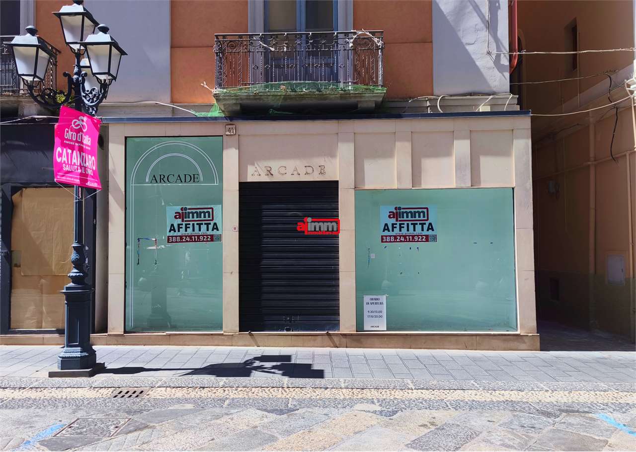 Locale commerciale/Negozio in Affitto a Catanzaro