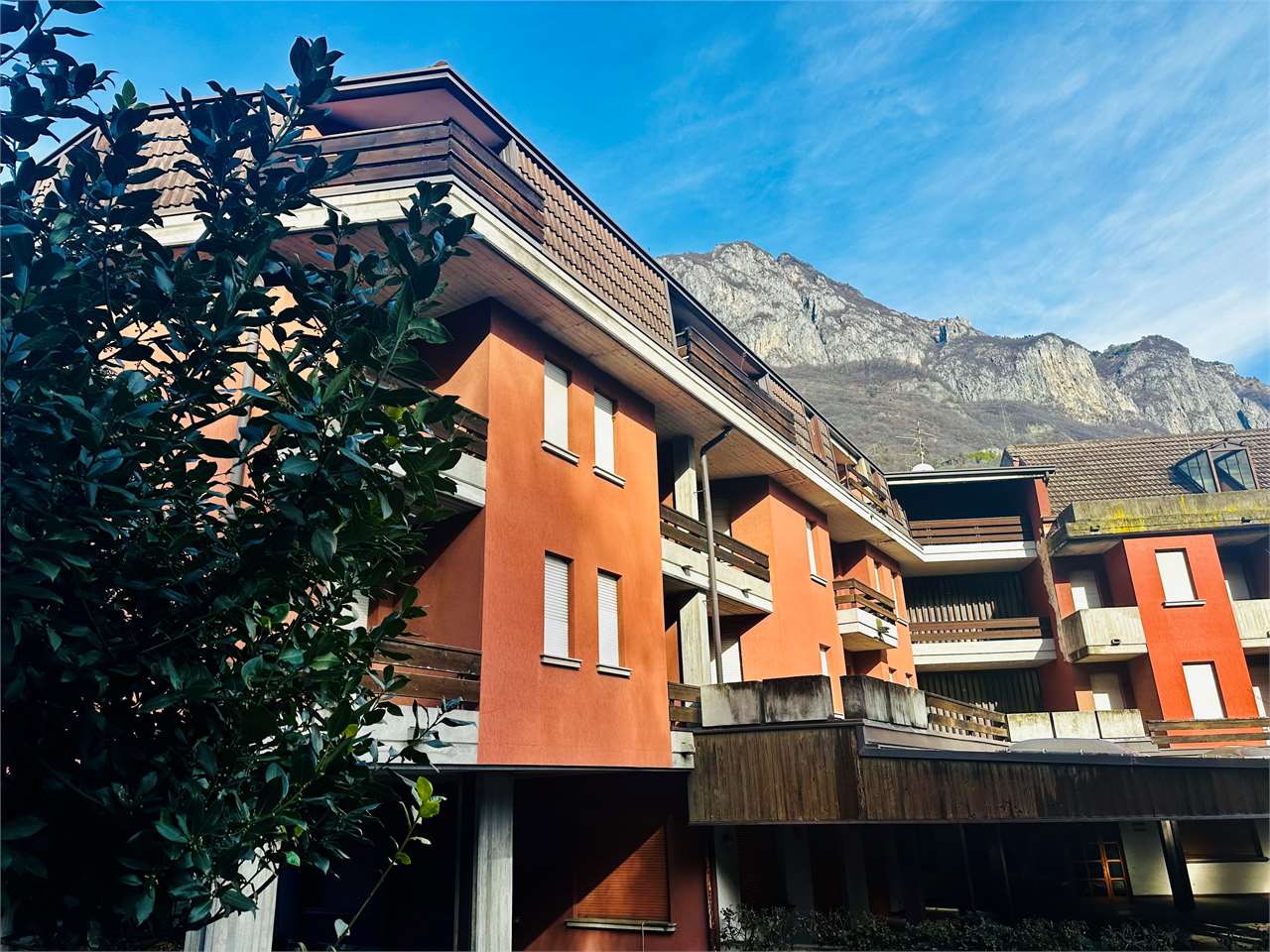 Albergo/Hotel in vendita a Darfo Boario Terme (BS)