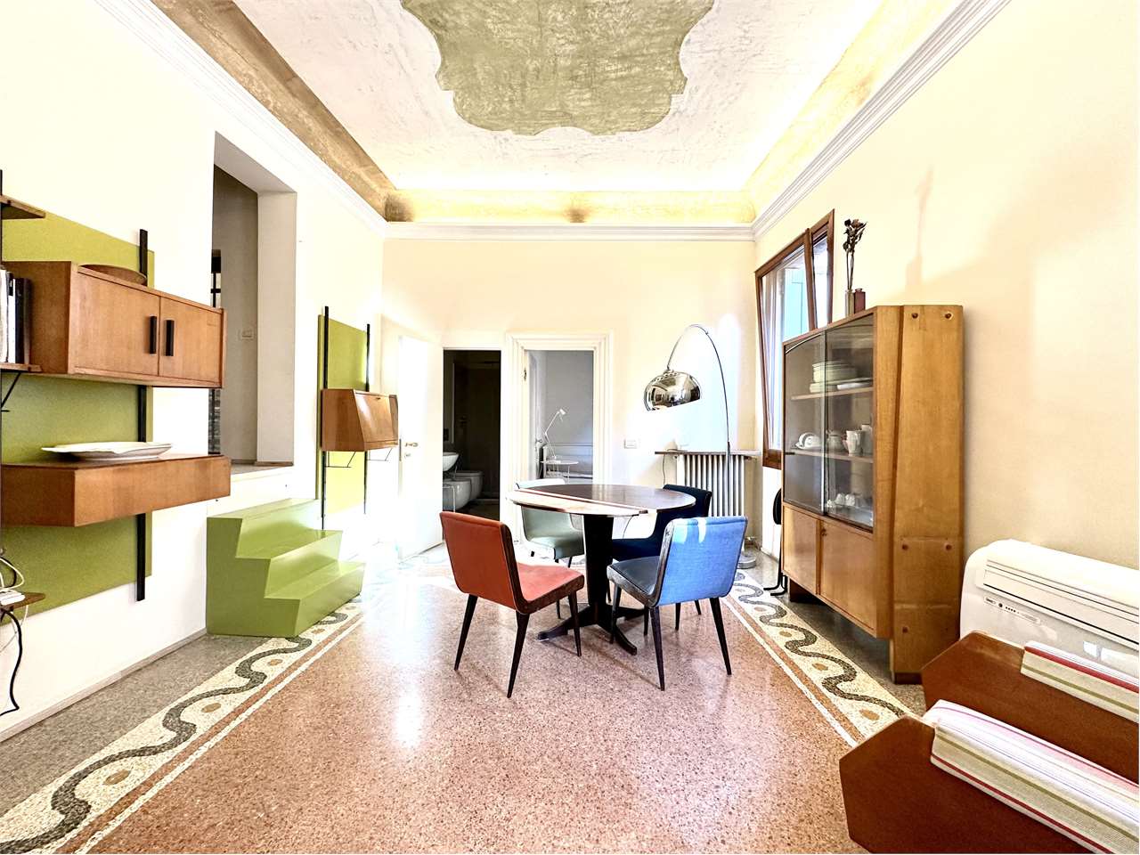 Exclusive apartment in Venice-Santo Stefano