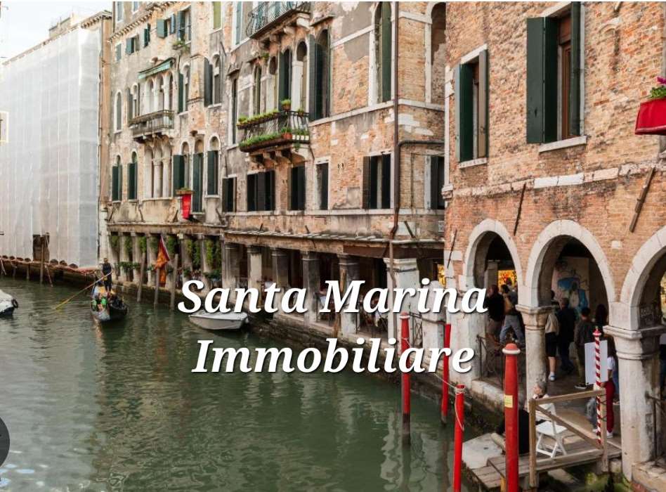 San Marco – Exclusive 50 sqm retail store fully equipped in the monumental heart of Venice