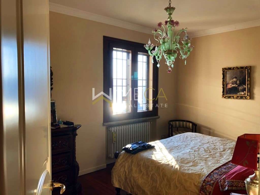 Villa in vendita a Salò (BS)
