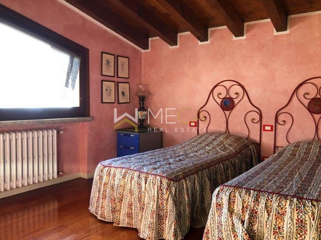 Villa in vendita a Salò (BS)