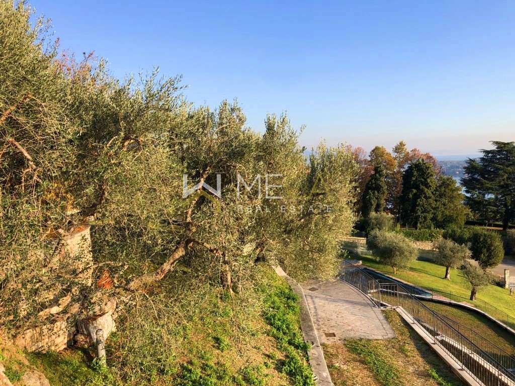 Villa in vendita a Salò (BS)