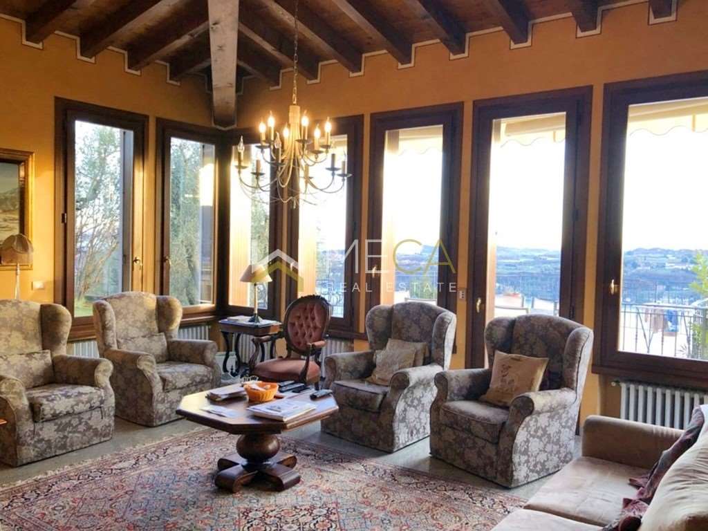 Villa in vendita a Salò (BS)