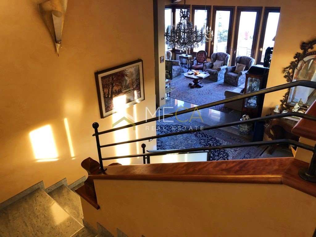 Villa in vendita a Salò (BS)
