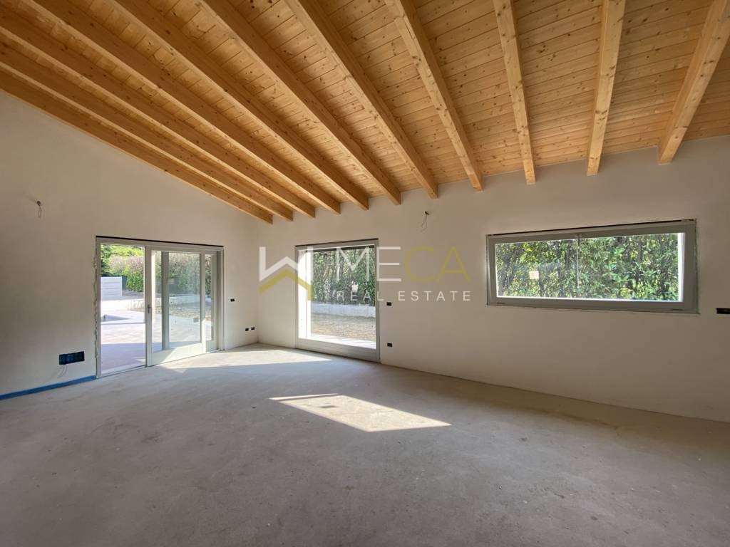 Villa in vendita a Manerba Del Garda (BS)