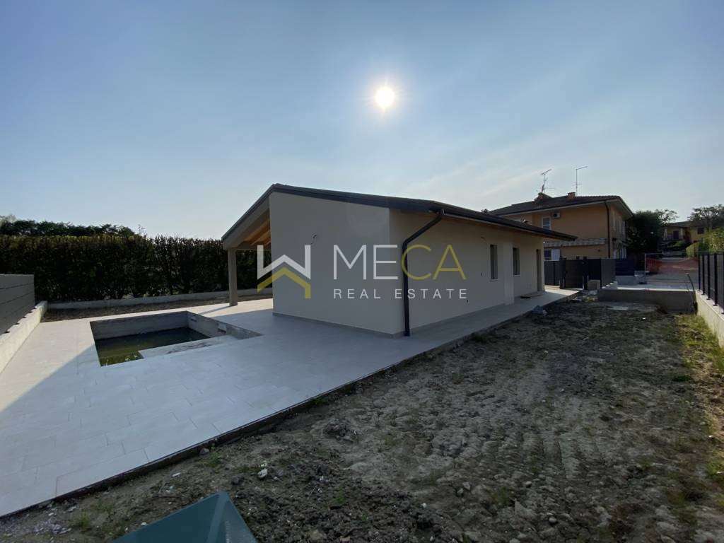 Villa in vendita a Manerba Del Garda (BS)