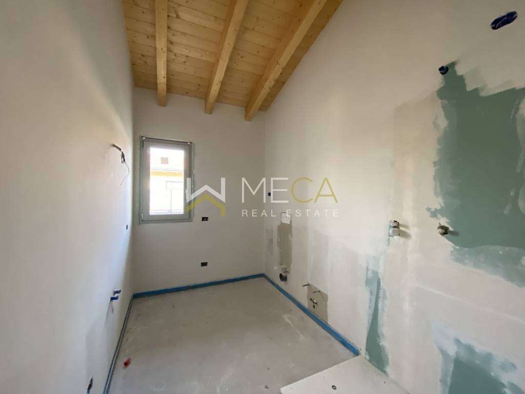 Villa in vendita a Manerba Del Garda (BS)