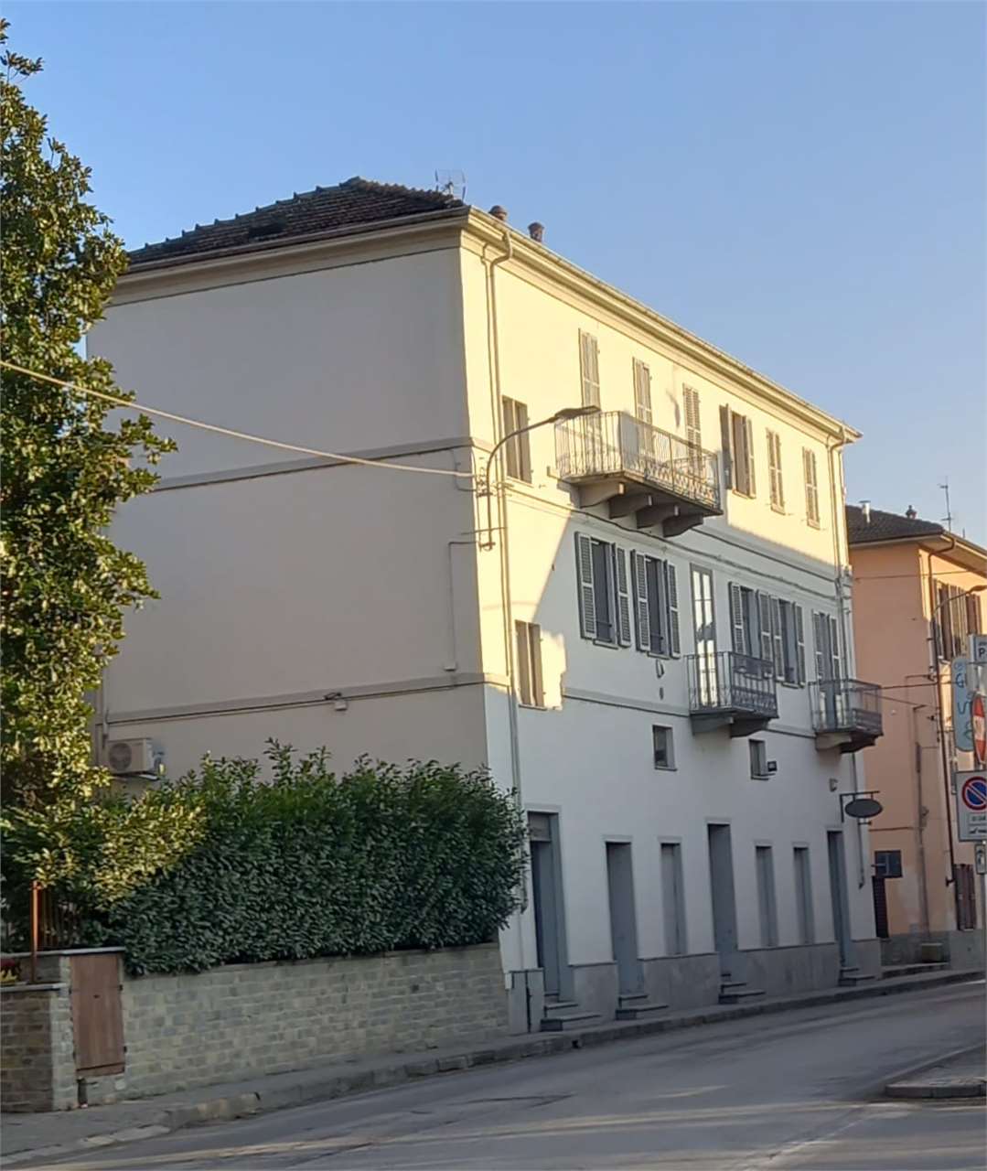 Vendita Palazzo/Palazzina/Stabile Casa/Villa Monchiero 408913
