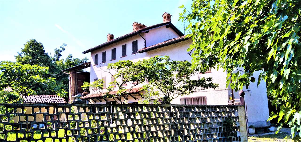 Villa in vendita a Fubine Monferrato (AL)