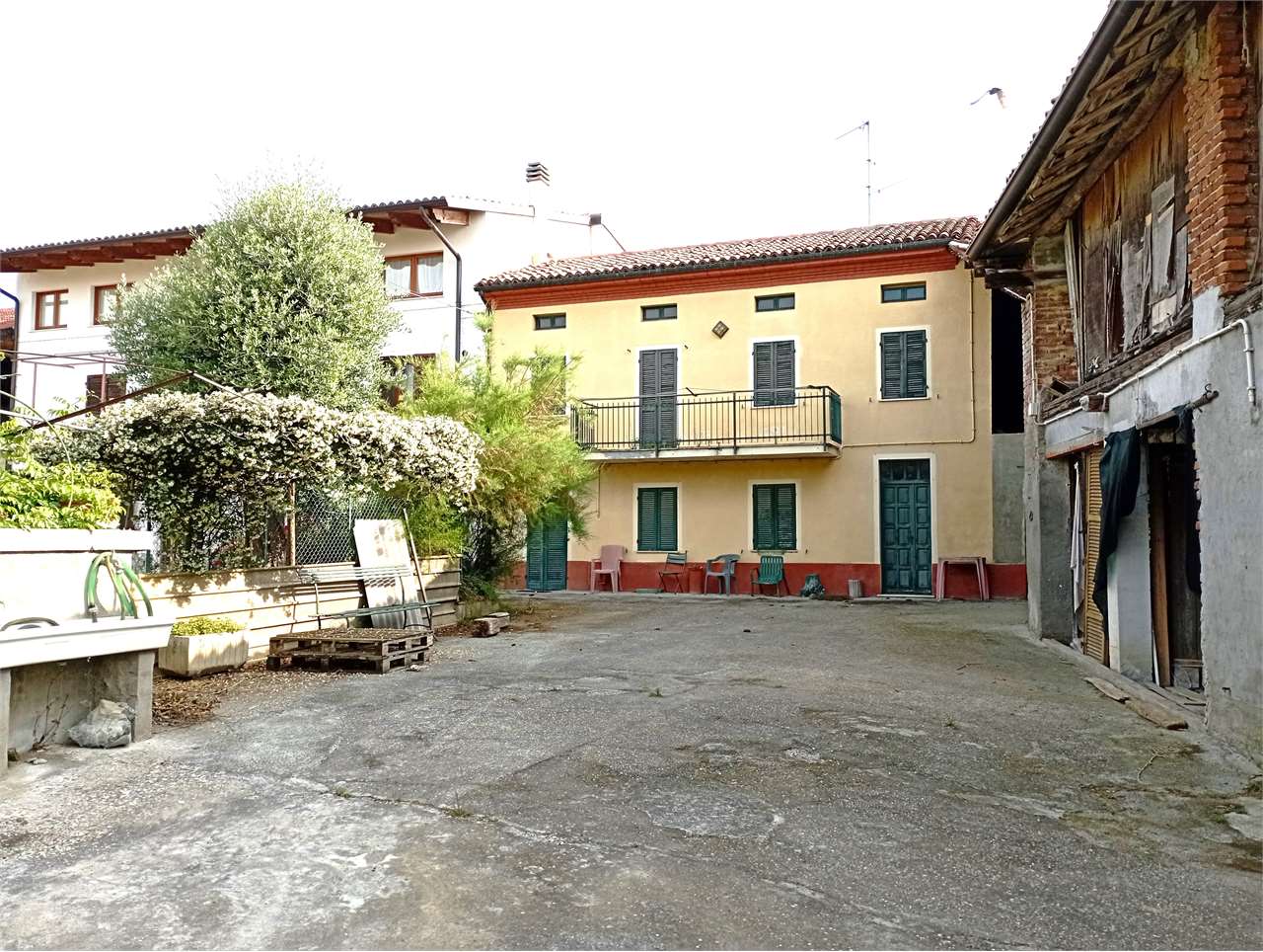 Villa in vendita a Pecetto Di Valenza (AL)