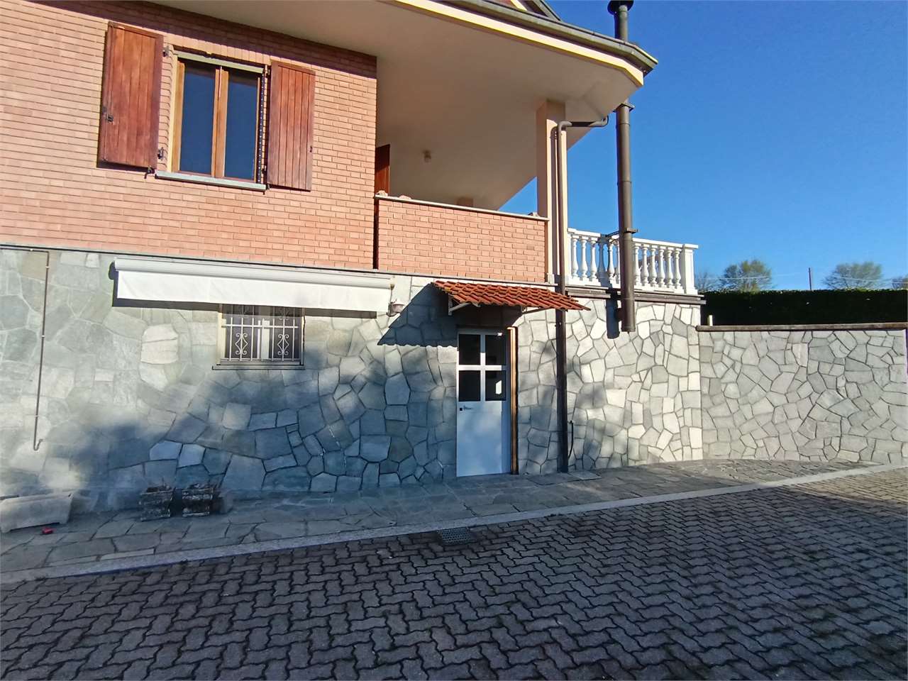 Villa in vendita a Valenza (AL)