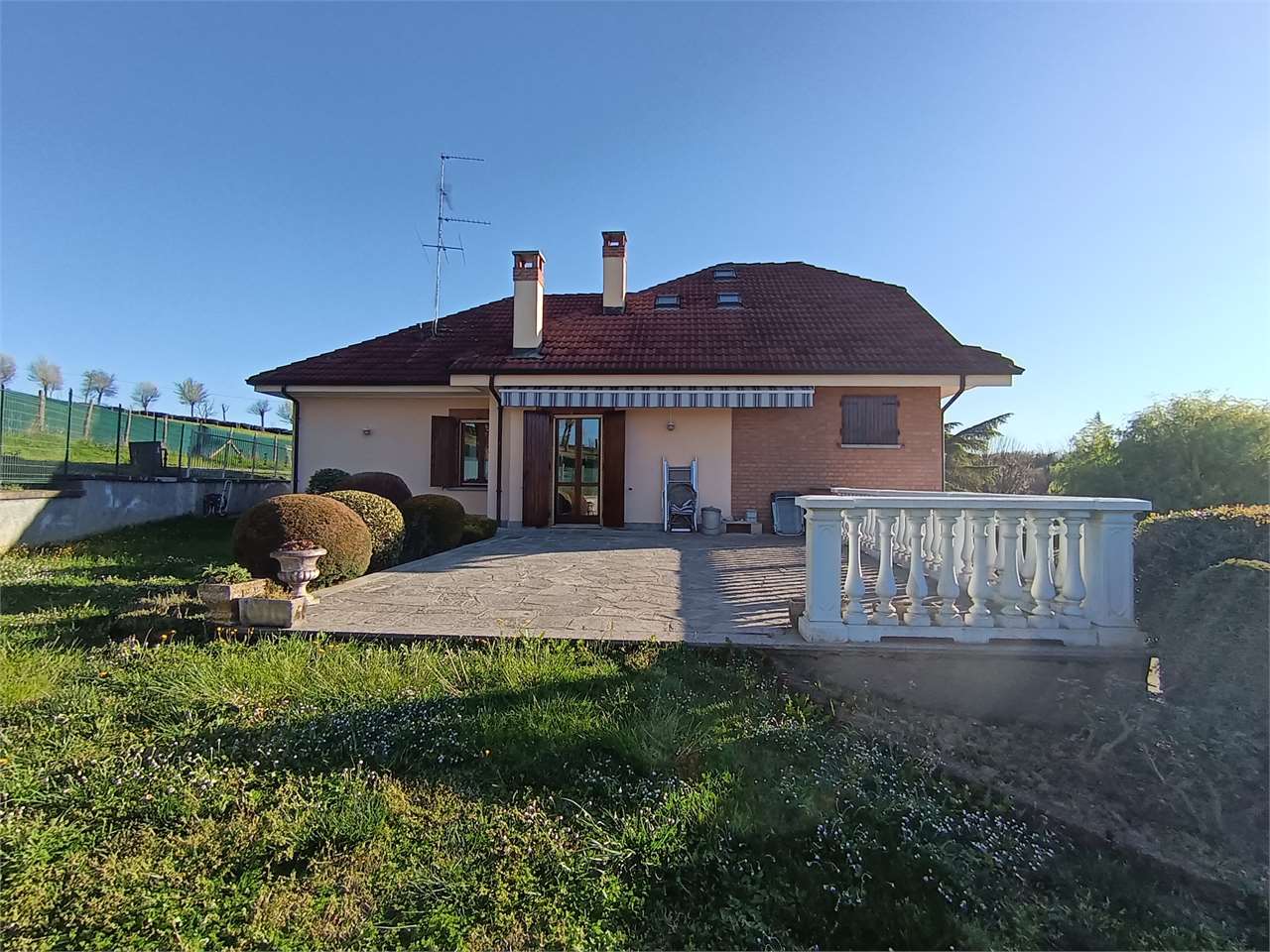 Villa in vendita a Valenza (AL)