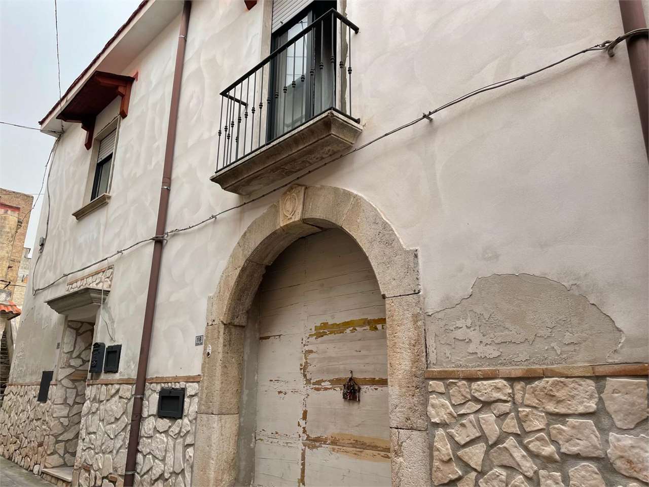 Casa indipendente in vendita a Mondragone (CE)