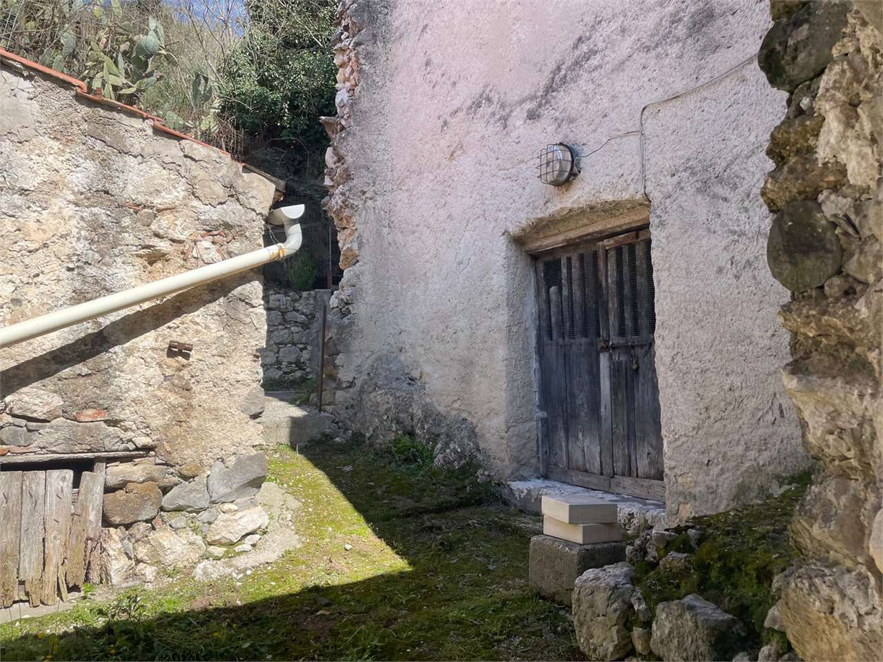 Casa indipendente in vendita a Marzanello, Vairano Patenora (CE)