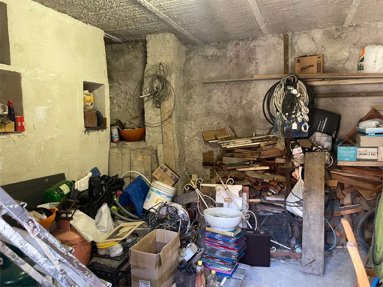Casa indipendente in vendita a Marzanello, Vairano Patenora (CE)
