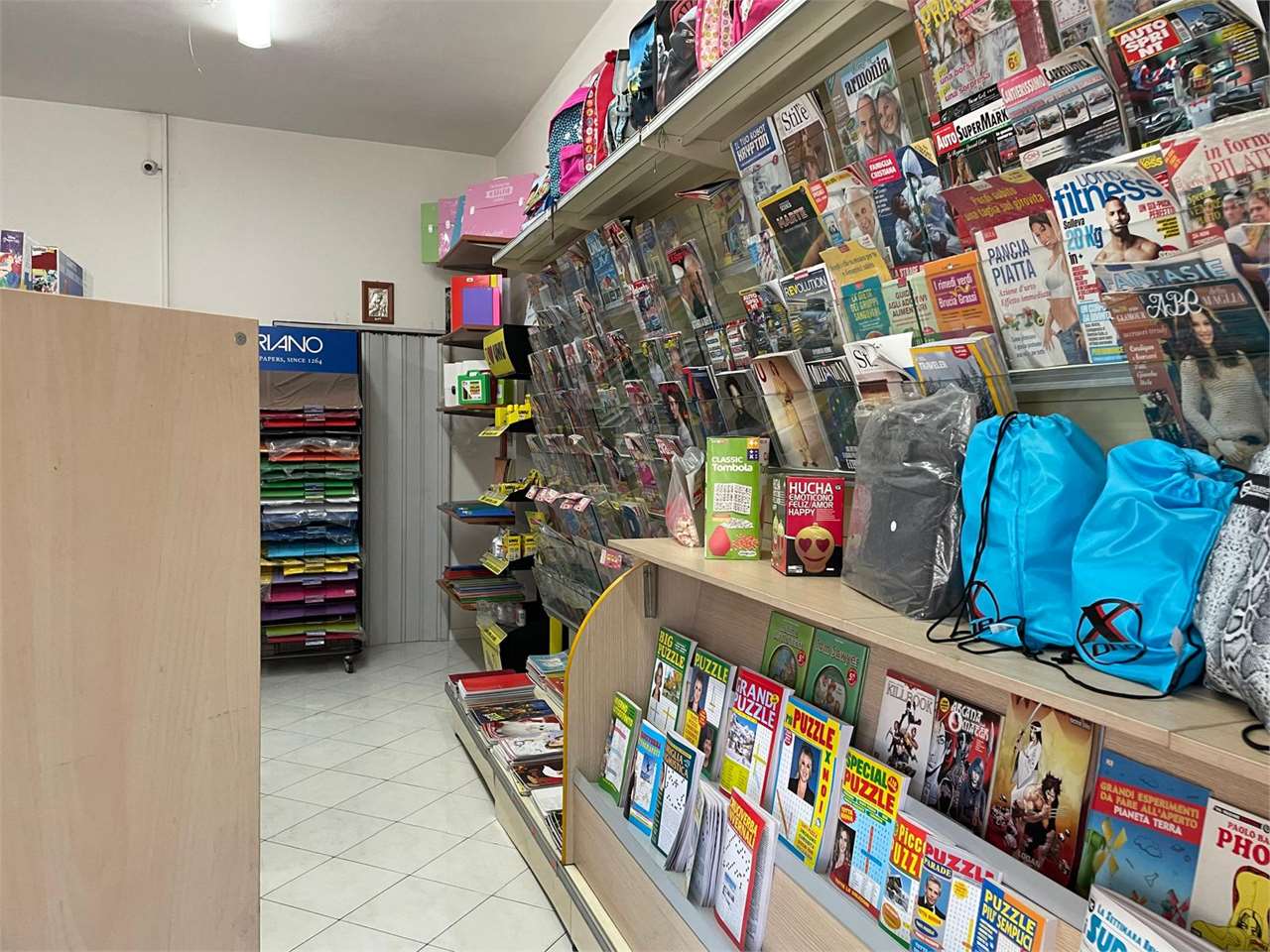 Negozio in vendita a Mondragone (CE)
