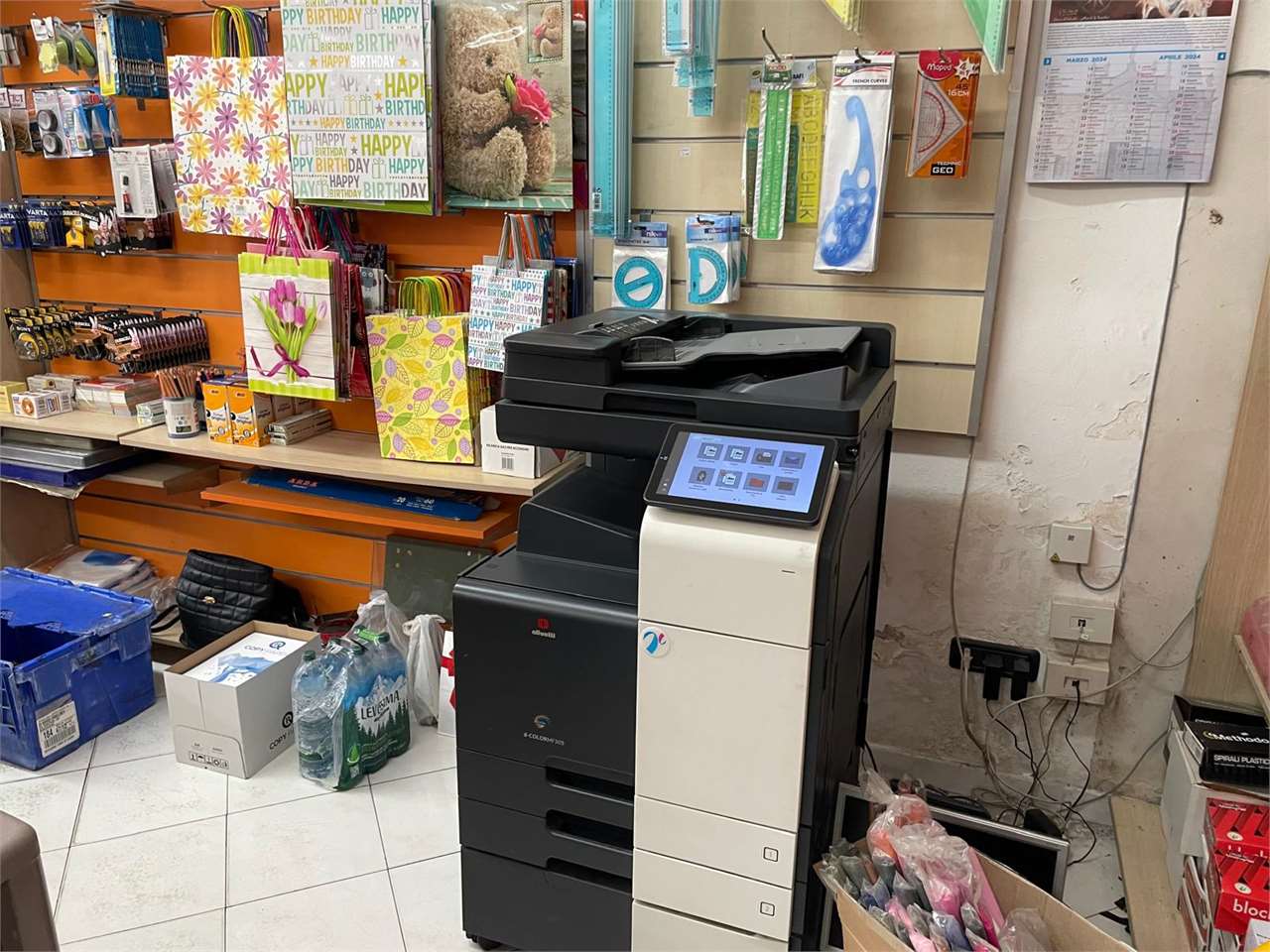 Negozio in vendita a Mondragone (CE)