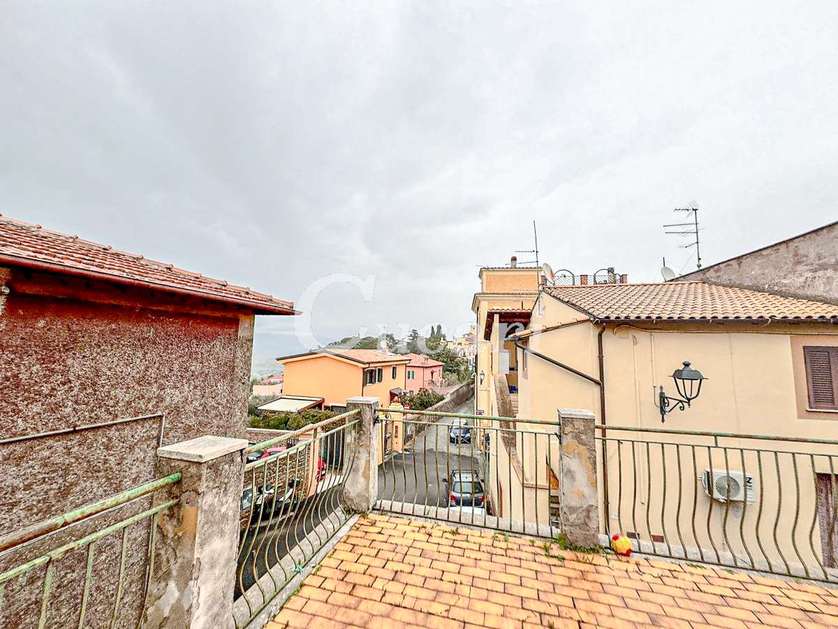 Appartamento in vendita a Colonna (RM)