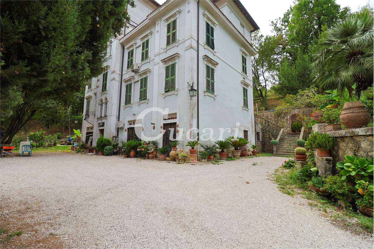 Villa in vendita a Orte (VT)
