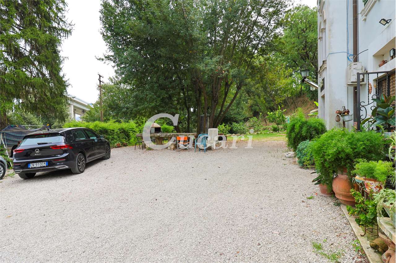 Villa in vendita a Orte (VT)