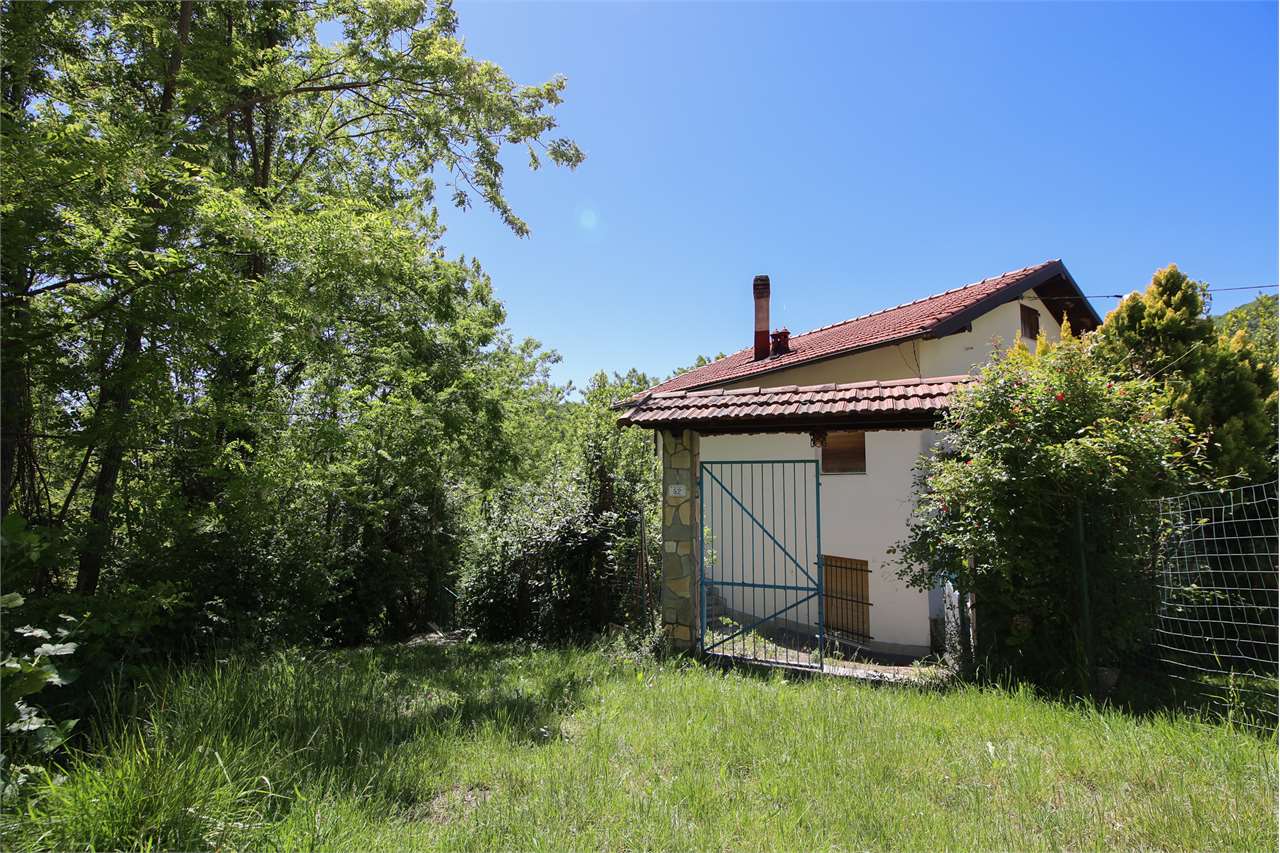 VENDITE Ville singole o a schiera a Valbrevenna – foto 1