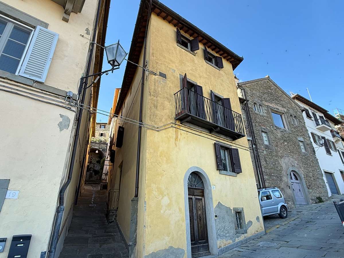 Palazzo/Stabile in vendita a Cortona - foto 2