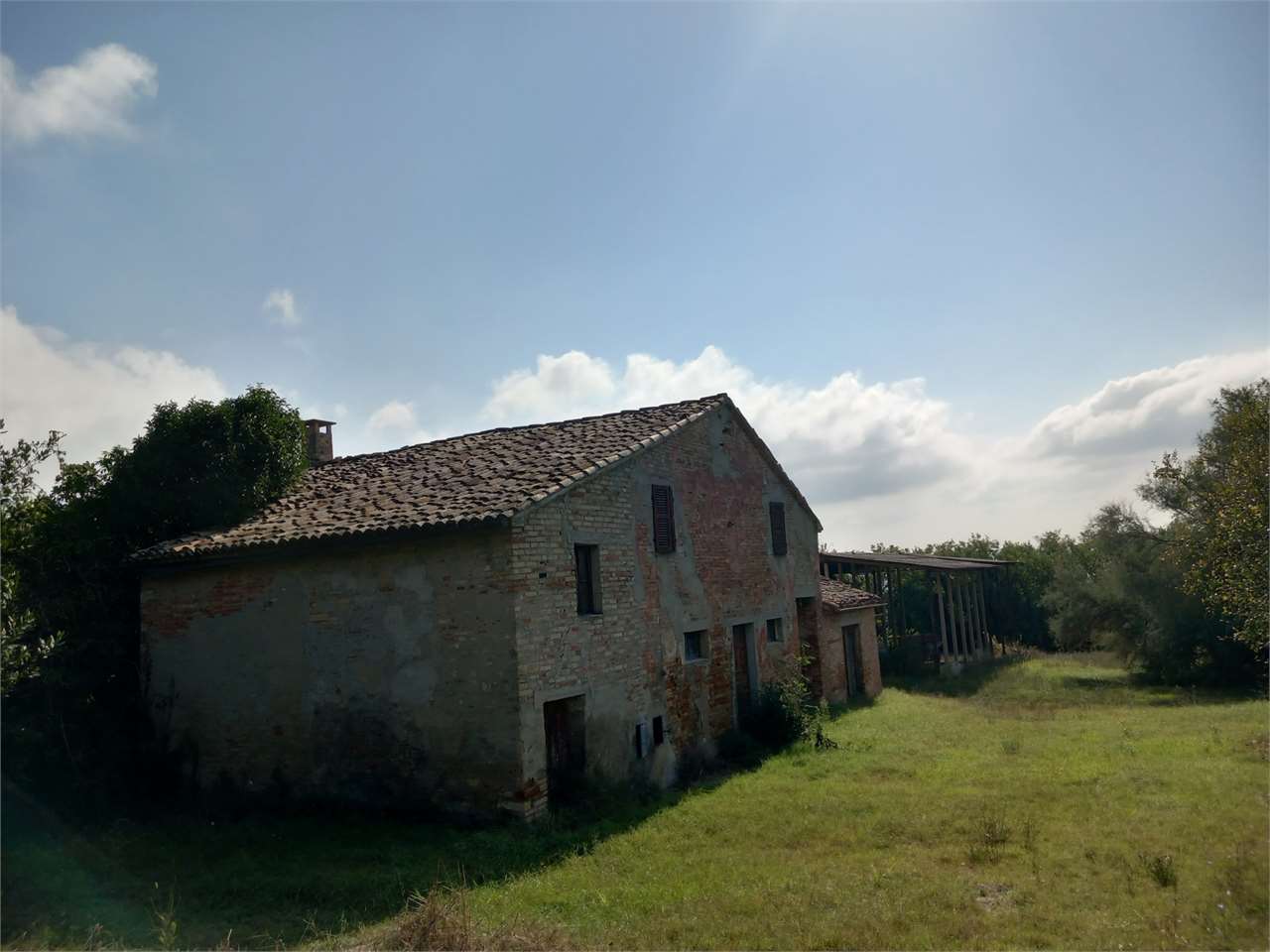 Rustico in vendita a Osimo (AN)