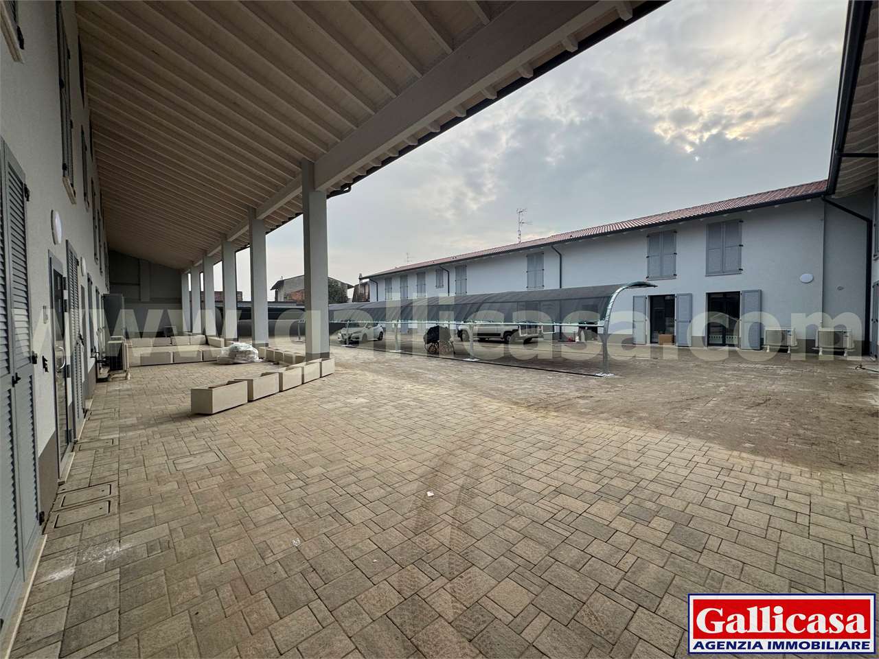 Castrezzato Vendita 4 o più locali