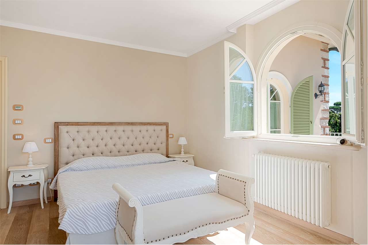 Splendida villa con piscina — foto 13